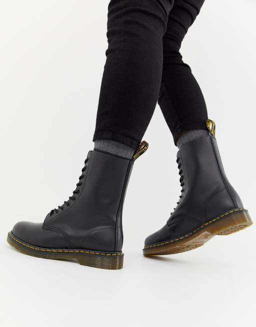 Dr Martens 10 Eye Boot | vlr.eng.br