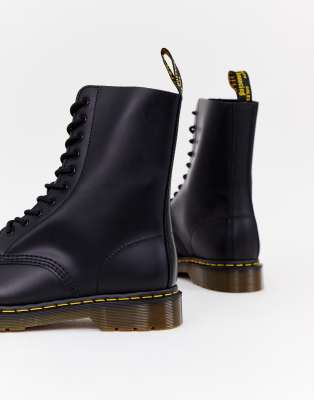 dr martens 1490 black