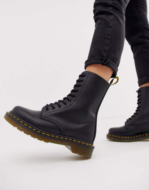 Dr martens store virginia 10 eye