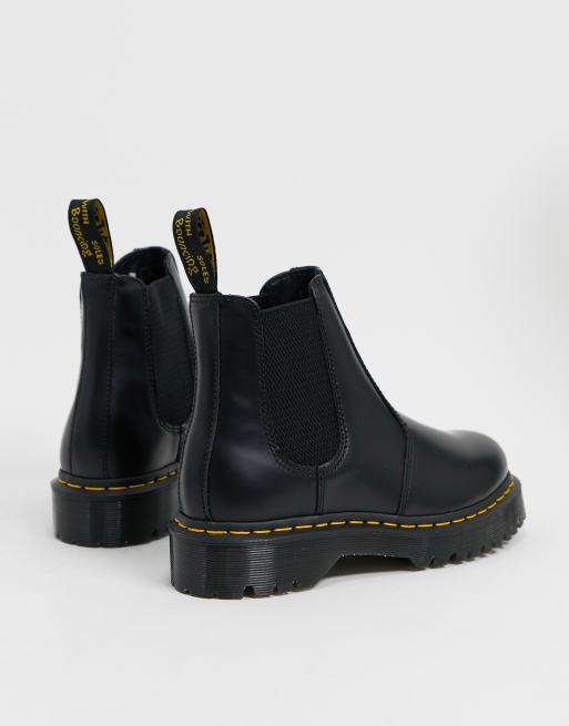 2976 Smooth Leather Chelsea Boots in Black