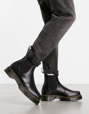 Dr Martens 2976 bex squared chelsea boots in black polished smooth