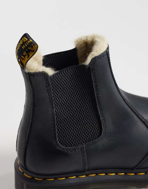 Dr Martens 2976 fur lined Leonore Chelsea boots in black, 3 of 4