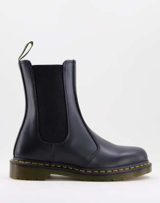 Dr Martens 2976 Hi Chelsea Boots in Black Smooth