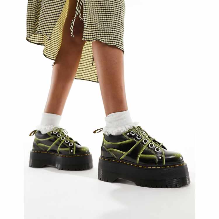 Dr Martens 5 eye quad max shoes in black rub off | ASOS