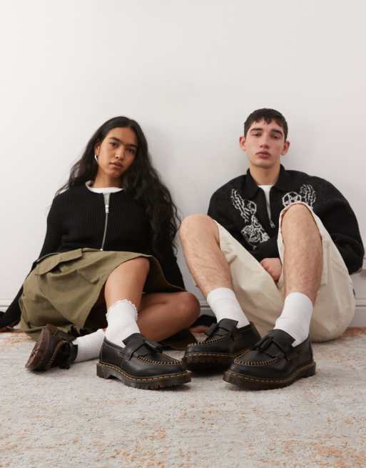 Dr Martens - Adrian Ben - Uniseks loafers met kwastjes in zwart, 3 van 4