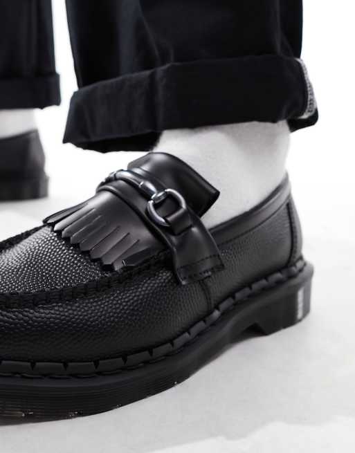 Dr. Martens – Adrian – Czarne loafersy z fakturowanej skóry