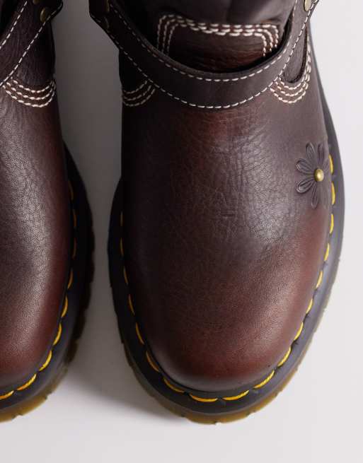 Dr. Martens – Anistone – Ciemnobrązowe botki z tłoczonym wzorem w kwiaty, 4 z 4