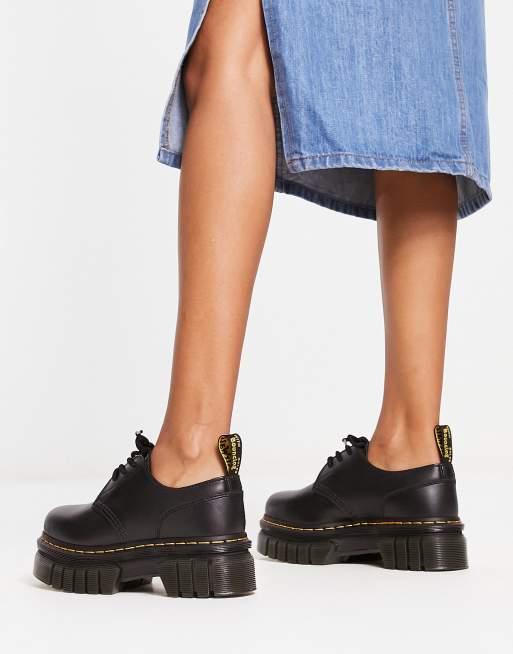 Dr Martens Audrick 3-eye shoes with chunky sole in black