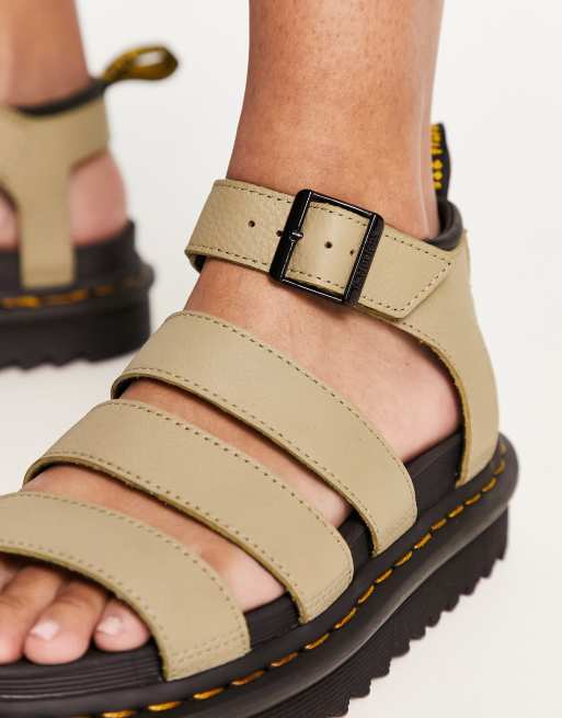 Dr. Martens - Blaire – Sandalen in blassem Olivgrün mit 3 Riemchen, 2 von 4