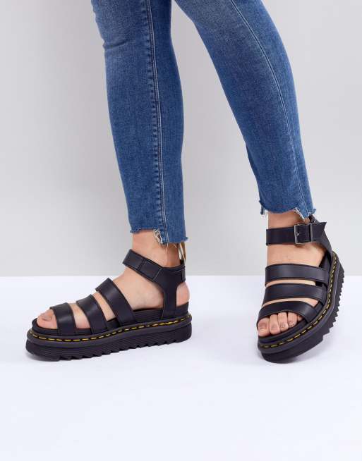 Dr Martens Blaire Schwarze vegane Sandalen mit dicker Sohle