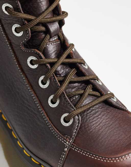 Dr Martens Buzz 8-eye støvle i mørkebrun, 3 af 4