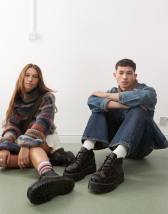 Asos mens 2025 doc martens