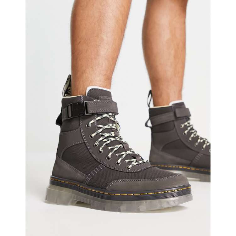 Dr Martens Combs Tech Bottines avec paires d'œillets et