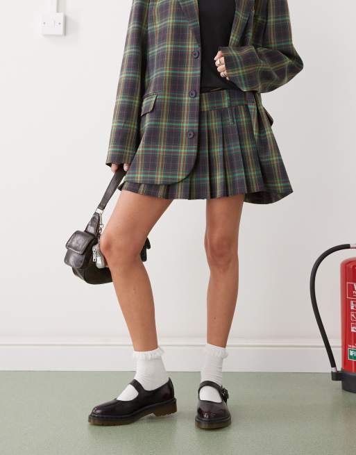 Dr Martens – Elphie – Wiśniowoczerwone buty Mary Jane | ASOS