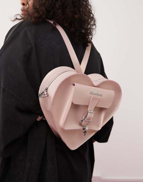 Dr. Martens – Herzförmiger Rucksack aus Leder in Rosa und Goldoptik - view 1