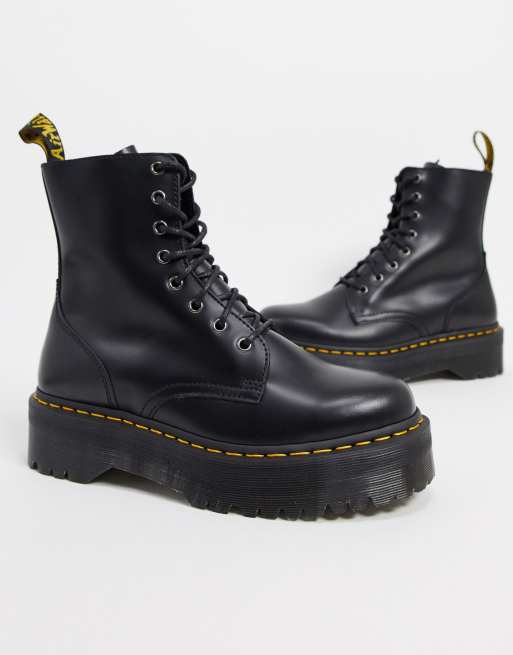 Dr Martens – Jadon – Buty z gładkiej skóry z 8 rzędami oczek na platformie, 2 z 4