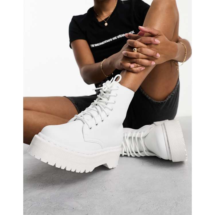 Dr Martens Jadon II Mono Bia e botki z imitacji sk ry ASOS