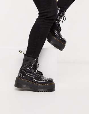 doc martens cloutées