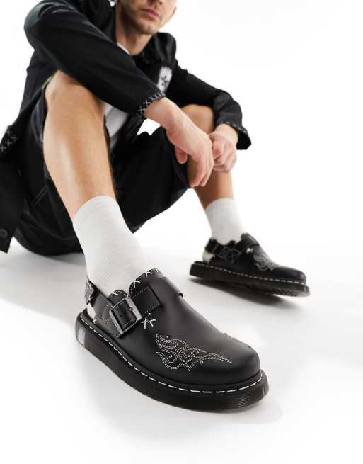 Dr martens hot sale gothic