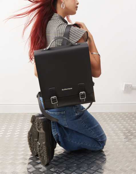 Dr. Martens – Kastenförmiger Unisex-Rucksack in Schwarz - view 1