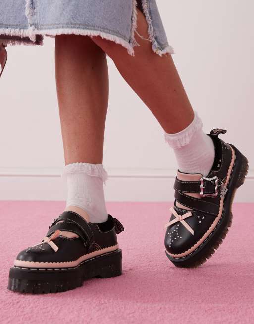 靴 Dr.Martens KEMSLEY STRAP SHOE Dr. Martens Women's Kemsley Leather Buckle Platform Shoe
