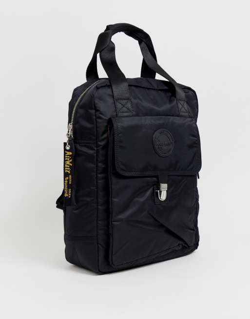 Dr martens small outlet flight bag in black