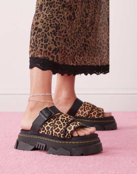 Dr Martens – Mattison – Leopardmönstrade tofflor - view 1