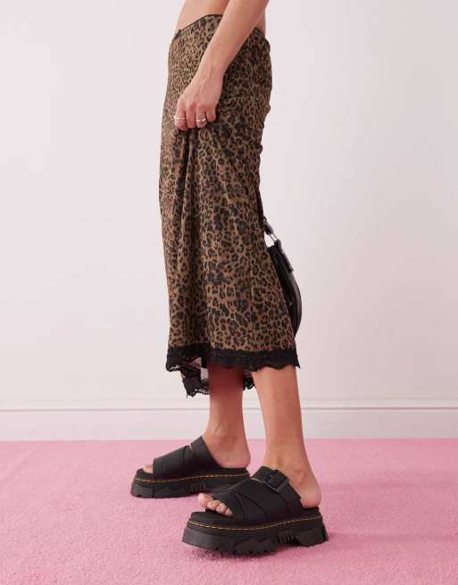 Dr Martens Mattison slides in black athena