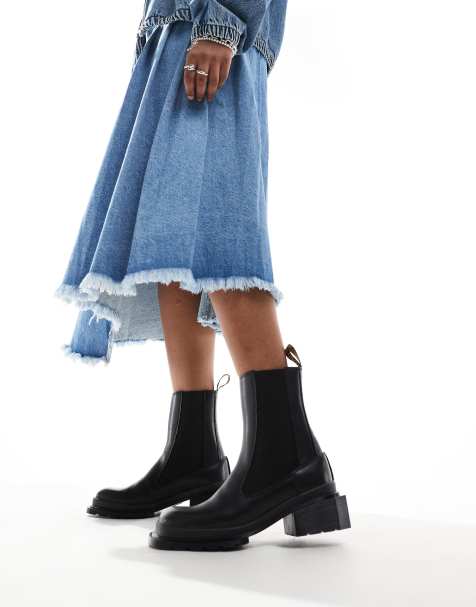 Dr Martens Maybole chelsea boots in black leather - view 1
