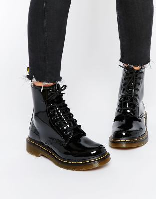 Dr Martens - Modern Classics 1460 - Stiefel aus Lackleder mit 8 Ösen-Schwarz