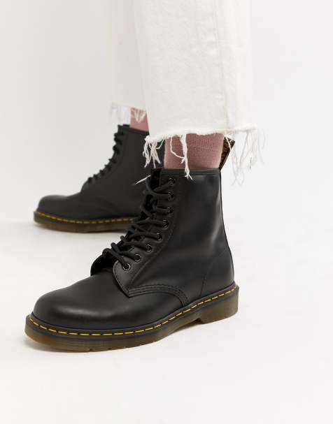 Dr Martens Original 8-Eye boots in black 11822006 - view 1