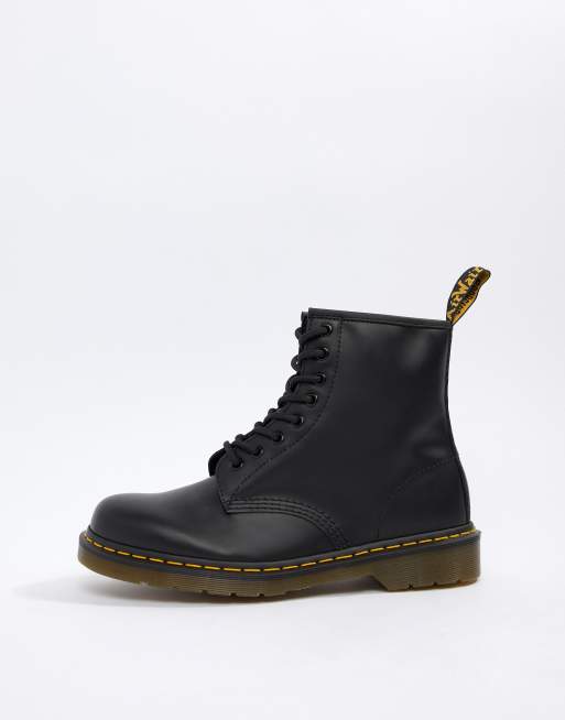 Dr Martens Original 8-Eye boots in black 11822006