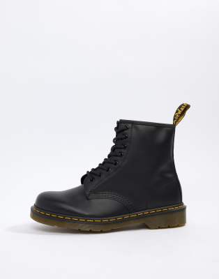 みっきー Dr Martens Original 8-Eye boots in black 11822006 | ASOS