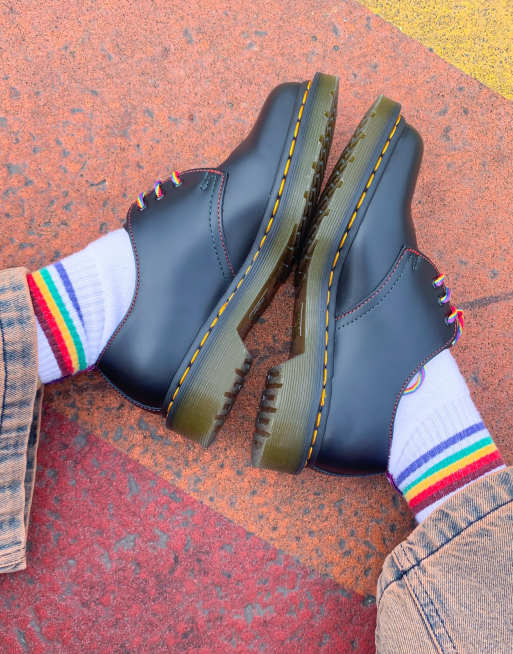 Doc martens outlet pride collection