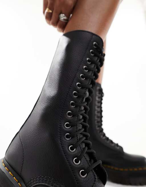 Dr. Martens – Quad – Svarta boots i läder med 14 par öljetter i unisex-modell, 3 av 4