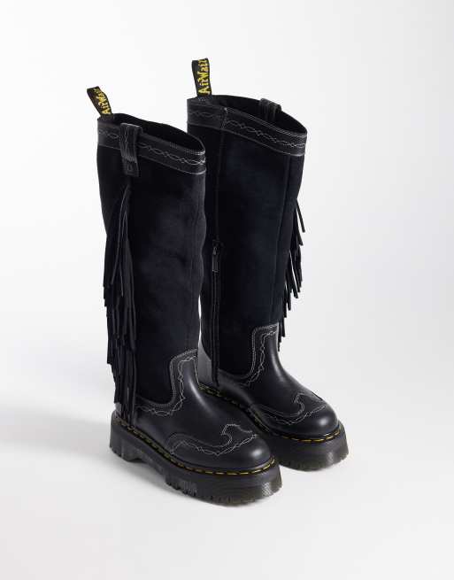 Dr Martens – Rodeo – Svarta, höga boots i dra på-modell med fransar av mocka, 4 av 4
