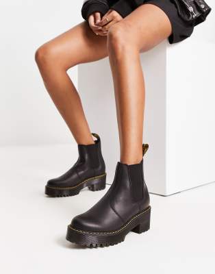 Dr Martens Rometty heeled chelsea boot in black leather | ASOS