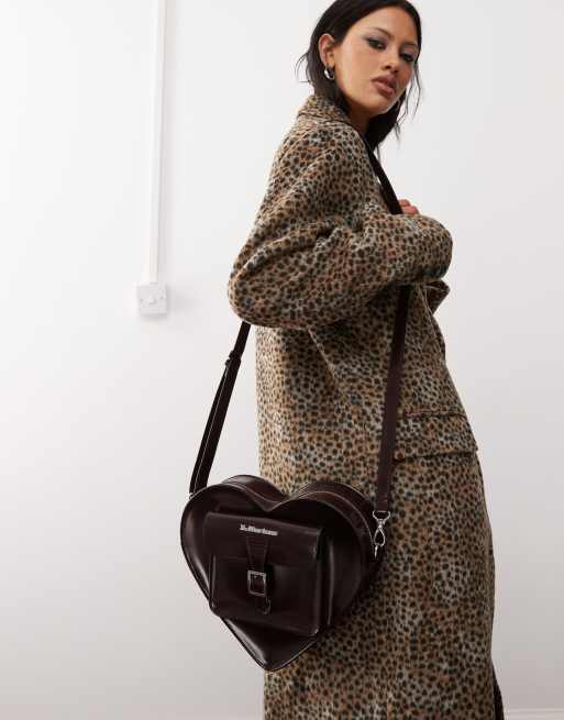 Dr Martens Sac a dos c ur unisexe Rouge cerise ASOS