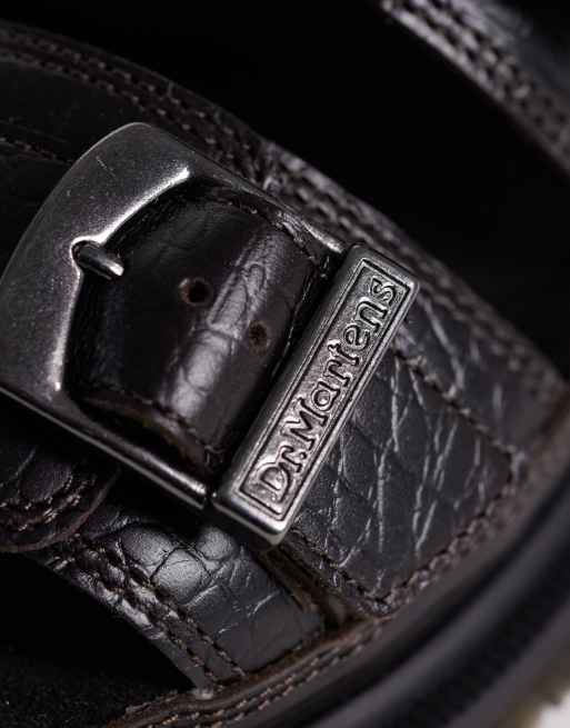 Dr Martens – San – Mörkbruna, krokodilskinnsmönstrade sandaler med två remmar, 2 av 4