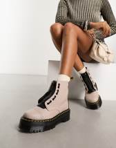 Dr martens sinclair flatform zip clearance leather boots in tumbled black