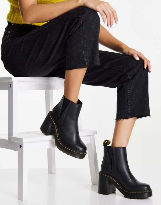 【DR MARTENS】SPENCE LEATHER FLARED HEEL CHELSEA BOOTS Spence Leather Flared Heel Chelsea Boots in Black | Dr. Martens