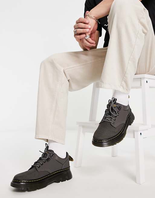 Dr Martens - Tarik - Chaussures basses - Bronze | ASOS