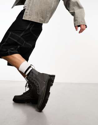 Dr martens pascal clearance zip 8 eye boot