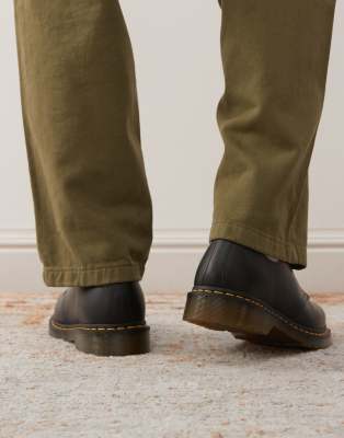 Dr Martens unisex 1461 3-eye smooth leather oxford shoes | ASOS