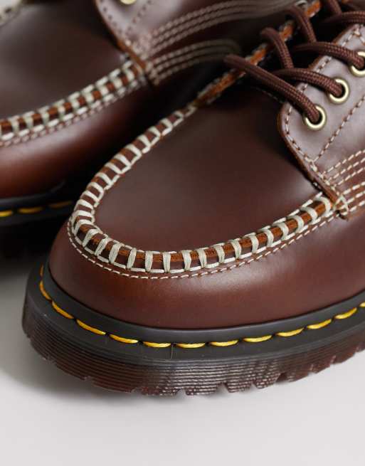 Dr. Martens Unisex Lowell contrast stitch shoes in butterscotch brown, 2 of 4