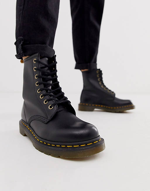  Boots/Dr Martens Vegan 1460 classic ankle boots in black 