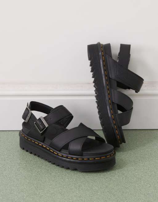 Dr Martens – Voss II Quad – Czarne sandały | ASOS