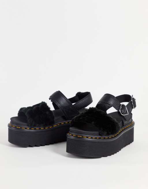 Dr martens 2024 fluffy sandals