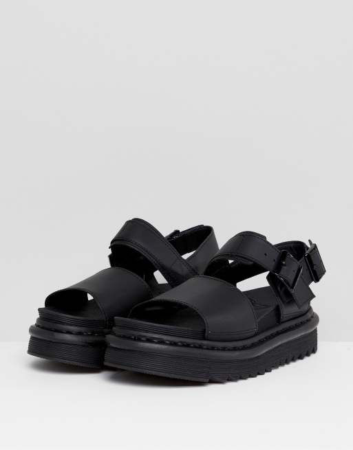 Dr Martens – Voss – Svarta platta lädersandaler med tjock sula, 2 av 4