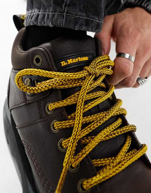 Dr. Martens – Woodard – Wanderstiefel in Braun | ASOS